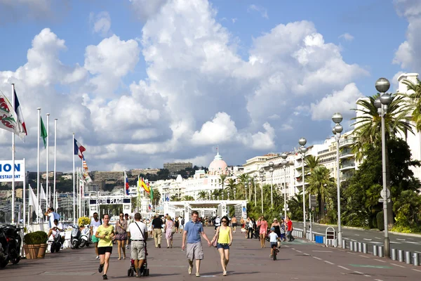 Beautiful view on the Promenade des Anglais in Nice — Stock Photo, Image