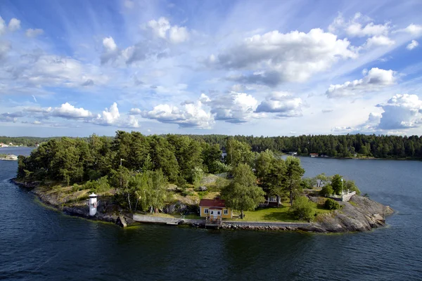 Øya i Stockholmskjærgården – stockfoto