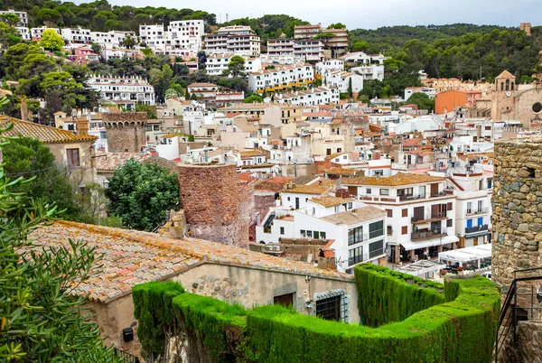 Panoramatický Výhled Město Tossa Mar Starými Domy Pevností Pobřeží Středozemního — Stock fotografie