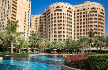 BAE, RAS AL KHAIMAH, Kasım 2021 - Waldorf Astoria 5 yıldızlı lüks otel Ras al Khaimah, Birleşik Arap Emirlikleri
