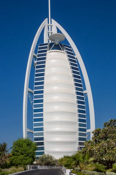 Burj Arab Mrakodrap Dubaji Moderní Hotel Tvaru Plachty Řízen Skupinou — Stock fotografie