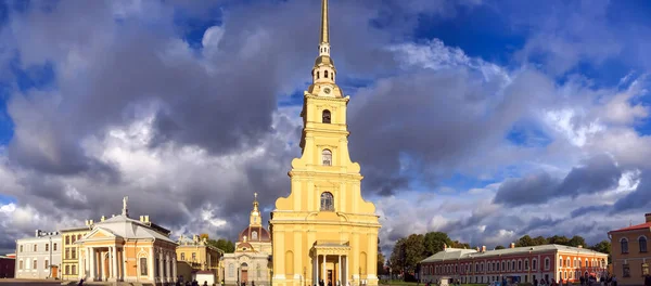 Russia Saint Petersburg April 2016 Peter Paul Cathedral Russian Orthodox — Stock Photo, Image