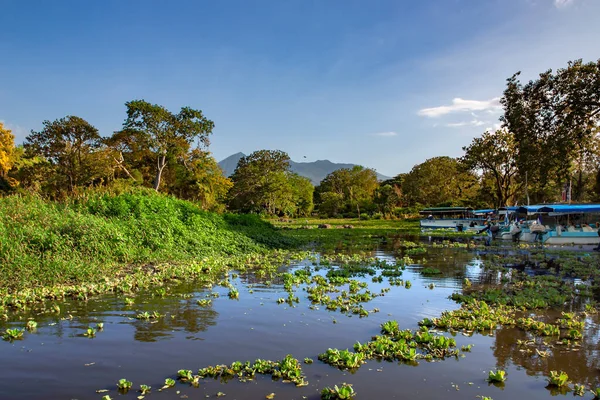 Nádherná Krajina Pobřeží Jezera Nikaragua Zakotvenými Rekreačními Čluny Desáté Největší — Stock fotografie