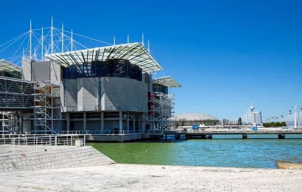 Kilátás Lisszabon Oceanarium Modern Épületére Világ Legnagyobb Sós Vizes Akváriumára — Stock Fotó