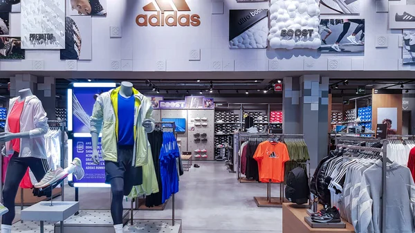 Spain Barcelona March 2022 Popular Sports Section Sportswear Shopping Centre — Stock Photo, Image