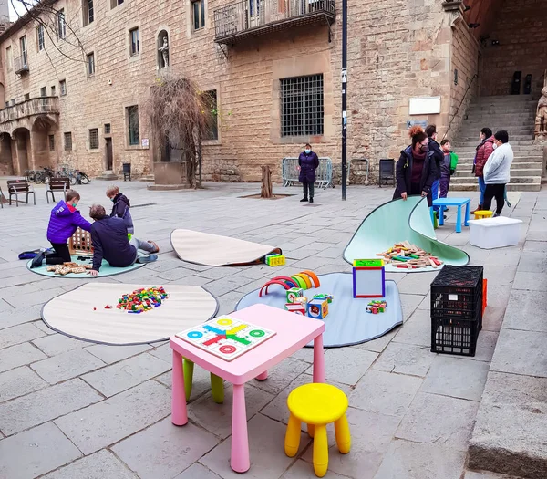 Espanha Barcelona Março 2022 Área Com Parque Infantil Onde Adultos — Fotografia de Stock