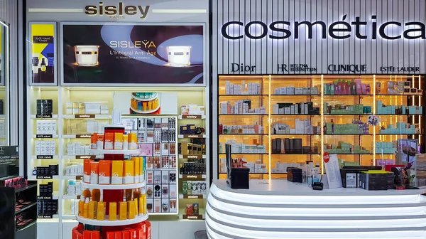 Espanha Barcelona Março 2022 Boutique Com Cosméticos Exclusivos Perfume Exposição — Fotografia de Stock