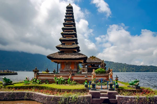 Hermoso Pura Ulun Danu Batur Templo Bali Situado Lago Beratán — Foto de Stock