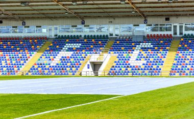 Riga, Letonya 'daki futbol stadyumunun manzarası. Futbol stadyumunun içi.