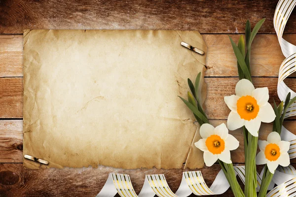 Cartão de convite ou congratulação com buquê de flores na — Fotografia de Stock