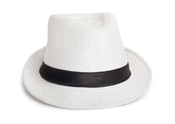 Білий плетений капелюх для літа на ізольованому фоні — стокове фото
