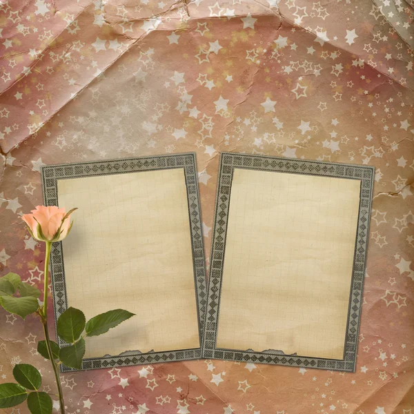 Papel antiguo Grunge usado en estilo scrapbooking con rosas — Foto de Stock