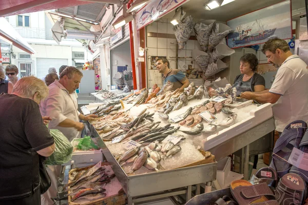 Рынок свежих морепродуктов — стоковое фото