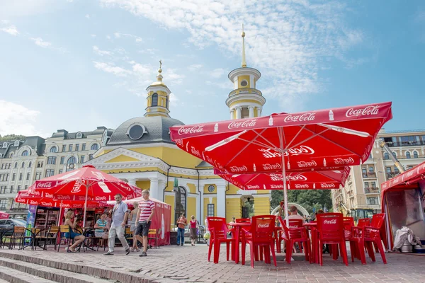 Straat café in kiev — Stockfoto
