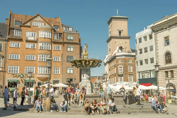 Turister i Köpenhamn. — Stockfoto