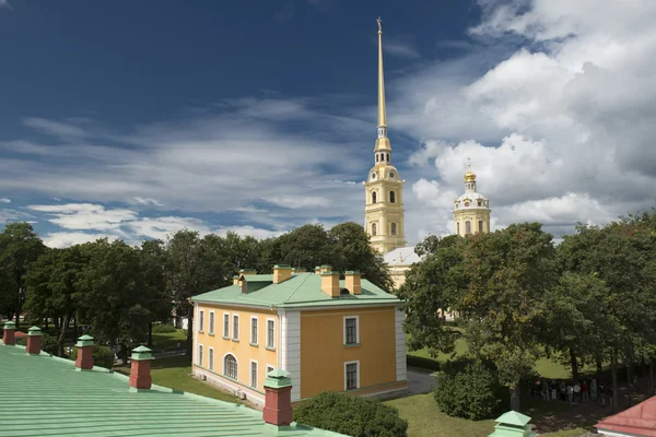 Peter and Paul Cathedral in Sankt Petersburg — Stock Photo, Image