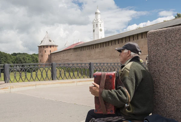 Novgorod, Garminist musikan — Photo