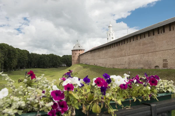 Antigua fortaleza de Novgorod — Foto de Stock