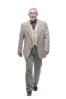 Tam gelişim. Kendinden emin yaşlı adam ileri doğru yürüyor. .