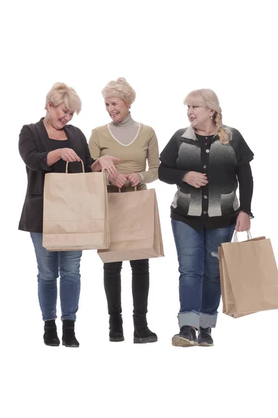 En pleine croissance. trois femmes heureuses avec des sacs à provisions. — Photo