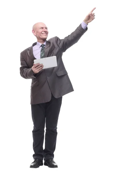 Hombre de negocios sonriente con una tableta digital. — Foto de Stock