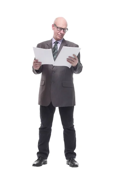 En pleno crecimiento. hombre de negocios con una pila de documentos. — Foto de Stock