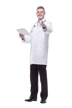 Tam gelişim. Dijital tabletli genç doktor.