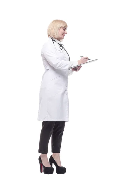 In full growth.qualified female doctor with clipboard. — Foto Stock