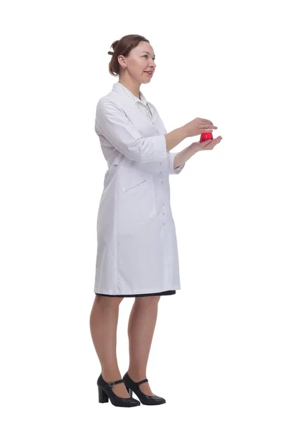 En pleine croissance. femme médicale avec une fiole de laboratoire. — Photo
