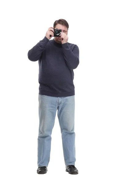 Ώριμος άντρας με φωτογραφική μηχανή, απομονωμένος σε λευκό φόντο. — Φωτογραφία Αρχείου