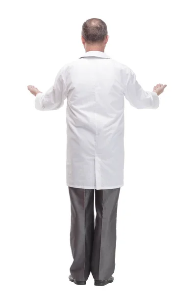 Gammal manlig läkare. isolerad på en vit bakgrund. — Stockfoto