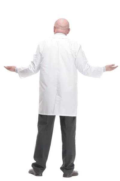 Docteur mature avec succès dans un manteau blanc . — Photo