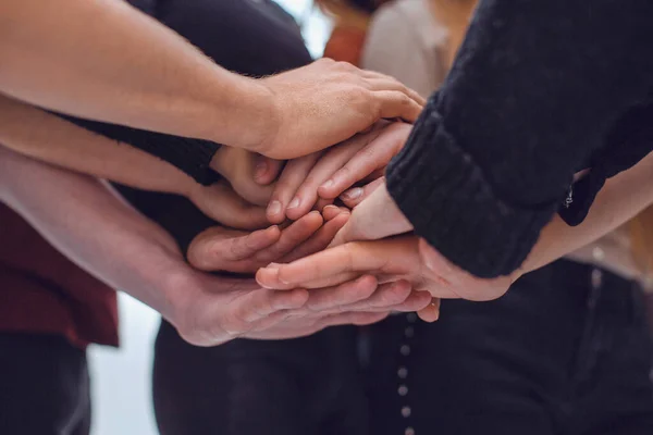 Torre de la mano, cómo el concepto de unidad —  Fotos de Stock