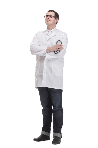 양팔을 벌리고 서 있는 자신있는 남성 의사의 모습 — 스톡 사진