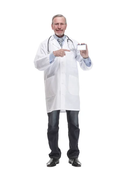 Senior doctor showing business card and thumbs up — Zdjęcie stockowe