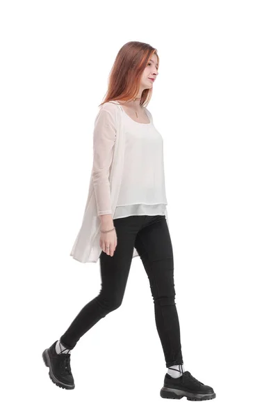 Attraente giovane ragazza modello in movimento isolato su sfondo bianco — Foto Stock