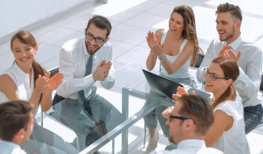 iş takım proje yöneticisi alkışlar