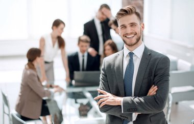 Banka office.business insanlarda ayakta başarılı iş adamı