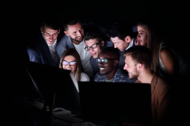 up.business takım yeni fikirleri tartışmak kapatın. ekip çalışması kavramı