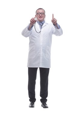 Tam gelişim. Tecrübeli bir erkek doktor dikkatli olmanı tavsiye ediyor. beyaz arkaplanda izole edilmiş