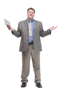 Tam gelişim. Dijital tabletli bir iş adamı. beyaz arkaplanda izole edilmiş.