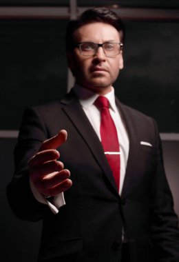 Ortaklık handshake.concept için uzanarak up.businessman kapatın