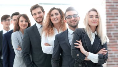 Grup çalışması row.the kavramı içinde duran genç iş adamları
