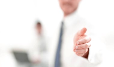 bulanık görüntü. handshake.business arka plan için elini uzatarak iş adamı