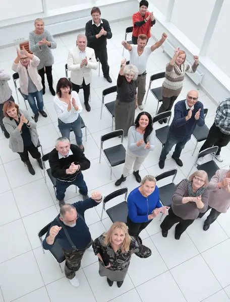 Ovanifrån Grupp Vuxna Lyssnare Som Applåderar Tillsammans — Stockfoto