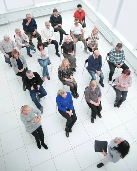 Vue Dessus Différents Auditeurs Séminaire Écoute Attentive Orateur Photos De Stock Libres De Droits