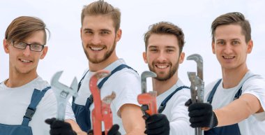 Grup inşaat işçileri ile çalışma tools.isolated beyaz