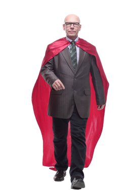 Tam gelişim. Süper kahraman ceketli bir iş adamı. beyaz arkaplanda izole edilmiş.