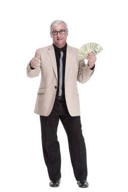 Tam gelişim. Banknotları olan mutlu ve zeki bir adam. beyaz arkaplanda izole edilmiş.