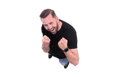 Üst Manzara. Mutlu genç adam kameraya bakıyor. beyaz arkaplanda izole